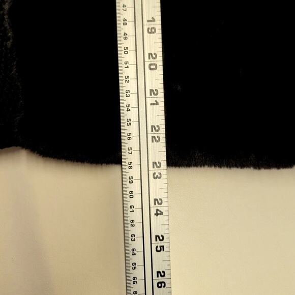 New Faux Fur Vest Crochet Back Black Charcoal Size Medium - Picture 8 of 9